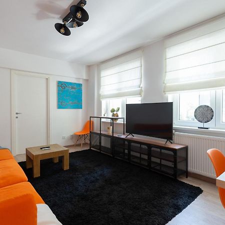 City Center-Cozy One Bedroom Apartment Bucarest Exterior foto